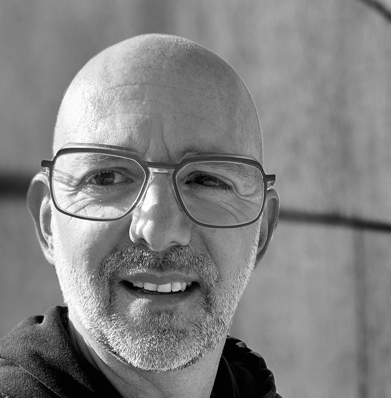 Portrait de Thierry Leroux en noir et blanc